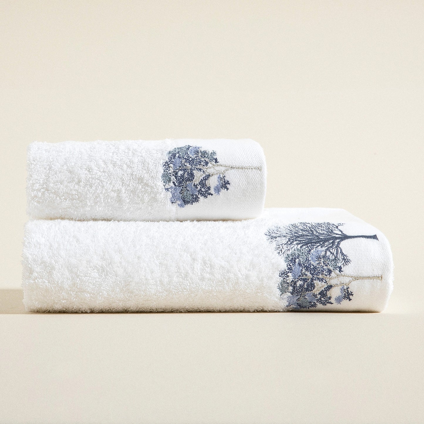 Towel | Aneli - White