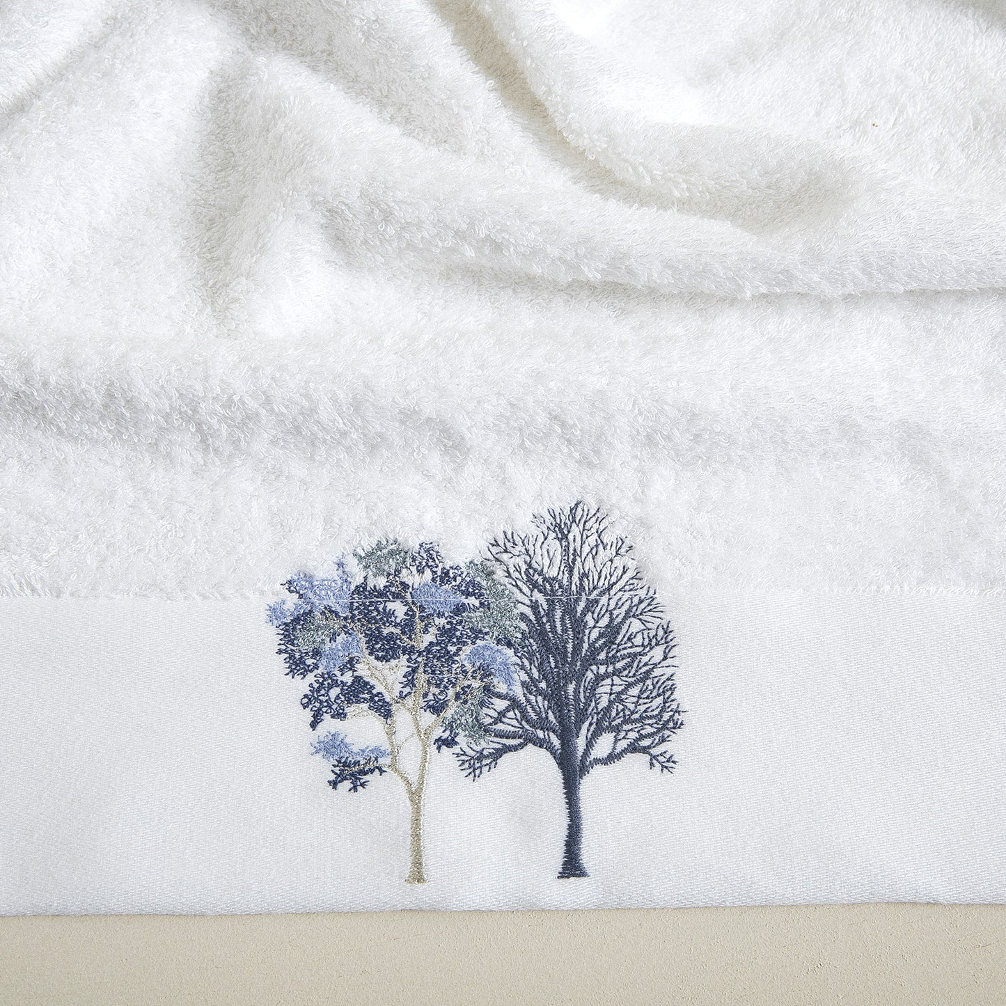 Towel | Aneli - White