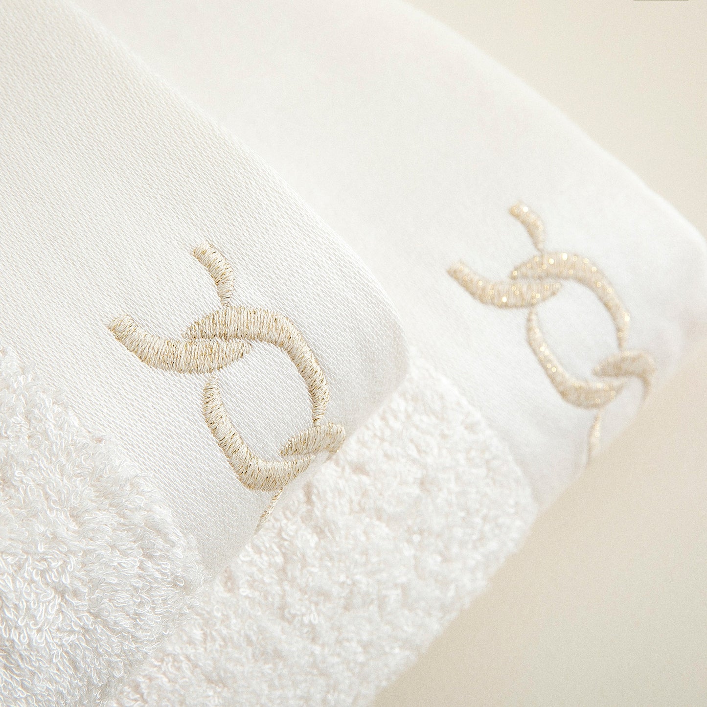 Towel | Corrente - Ecru/ Gold