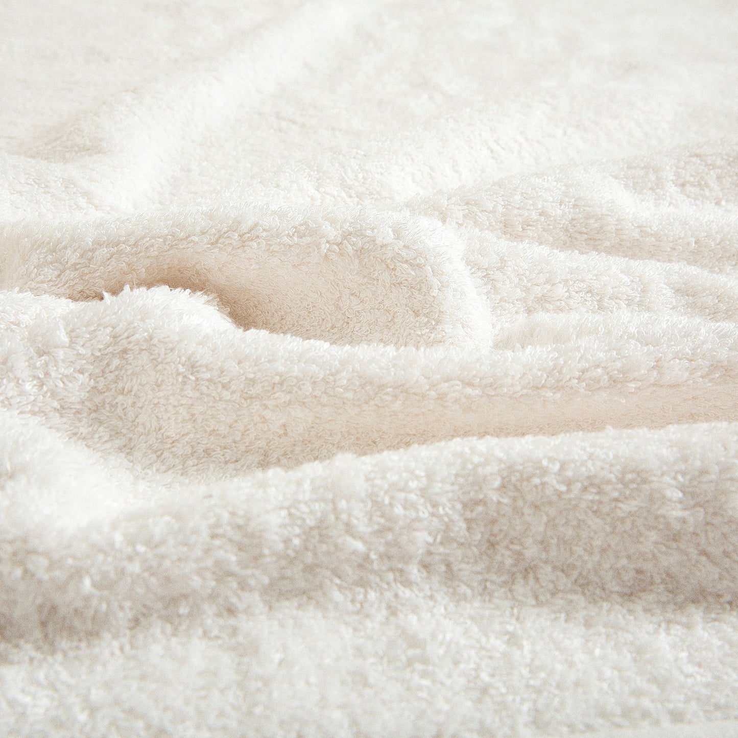 Towel | Corrente - Ecru/ Gold