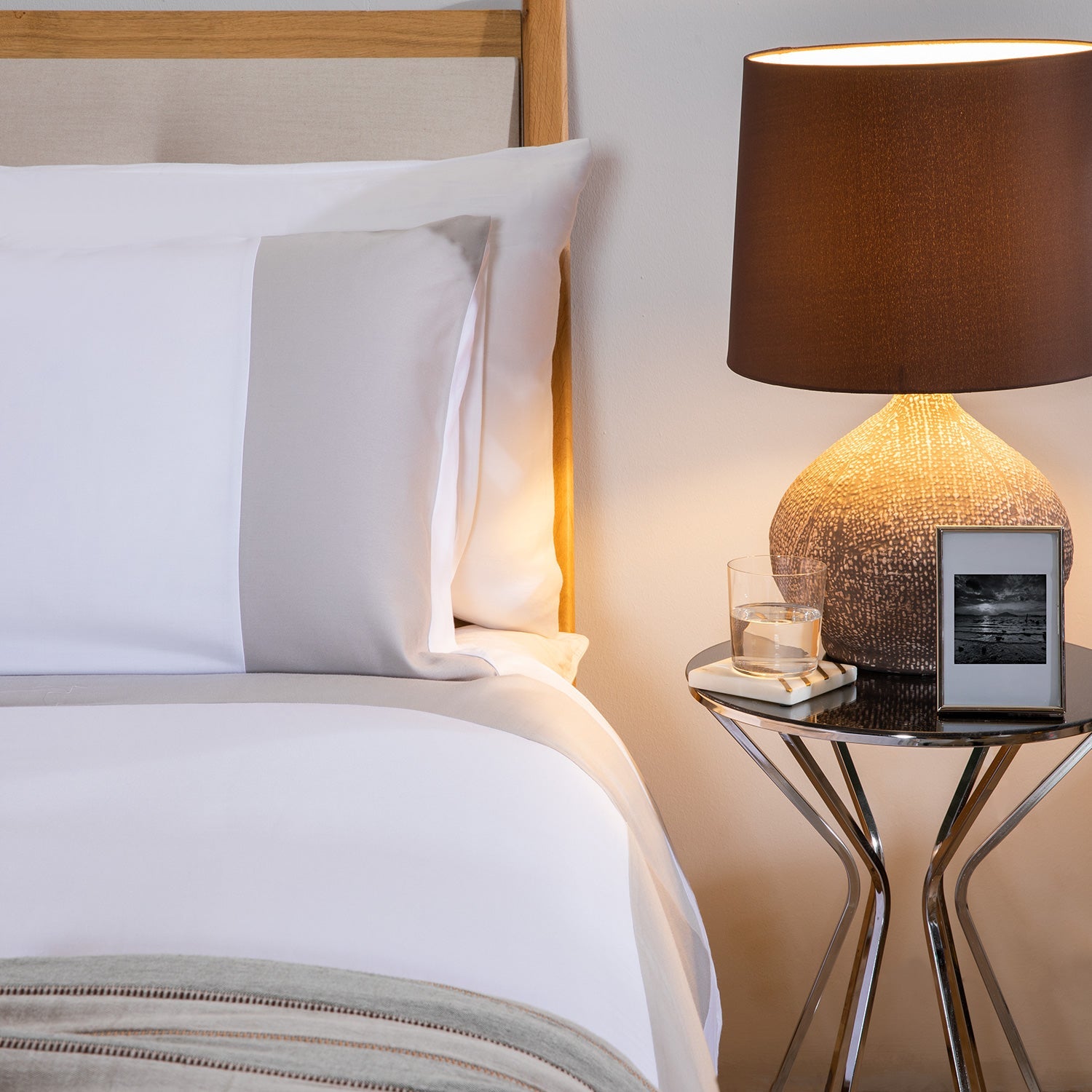 Dekbedovertrekset | Fuerte - Wit/Donkergrijs | Bamboe & Katoen - Pure Harmony