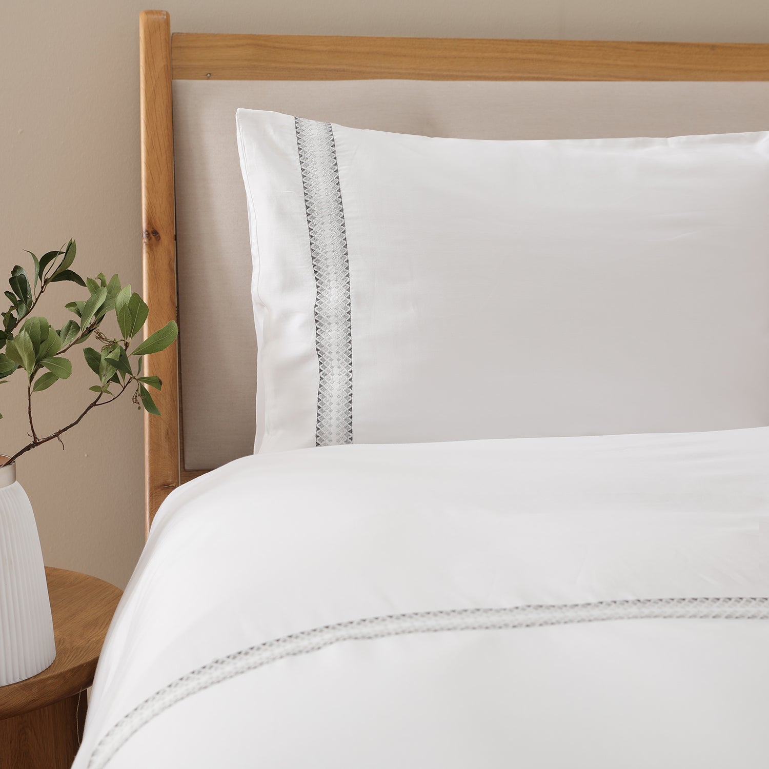 Dekbedovertrekset | Respeito - Wit | Bamboe & Katoen - Pure Harmony